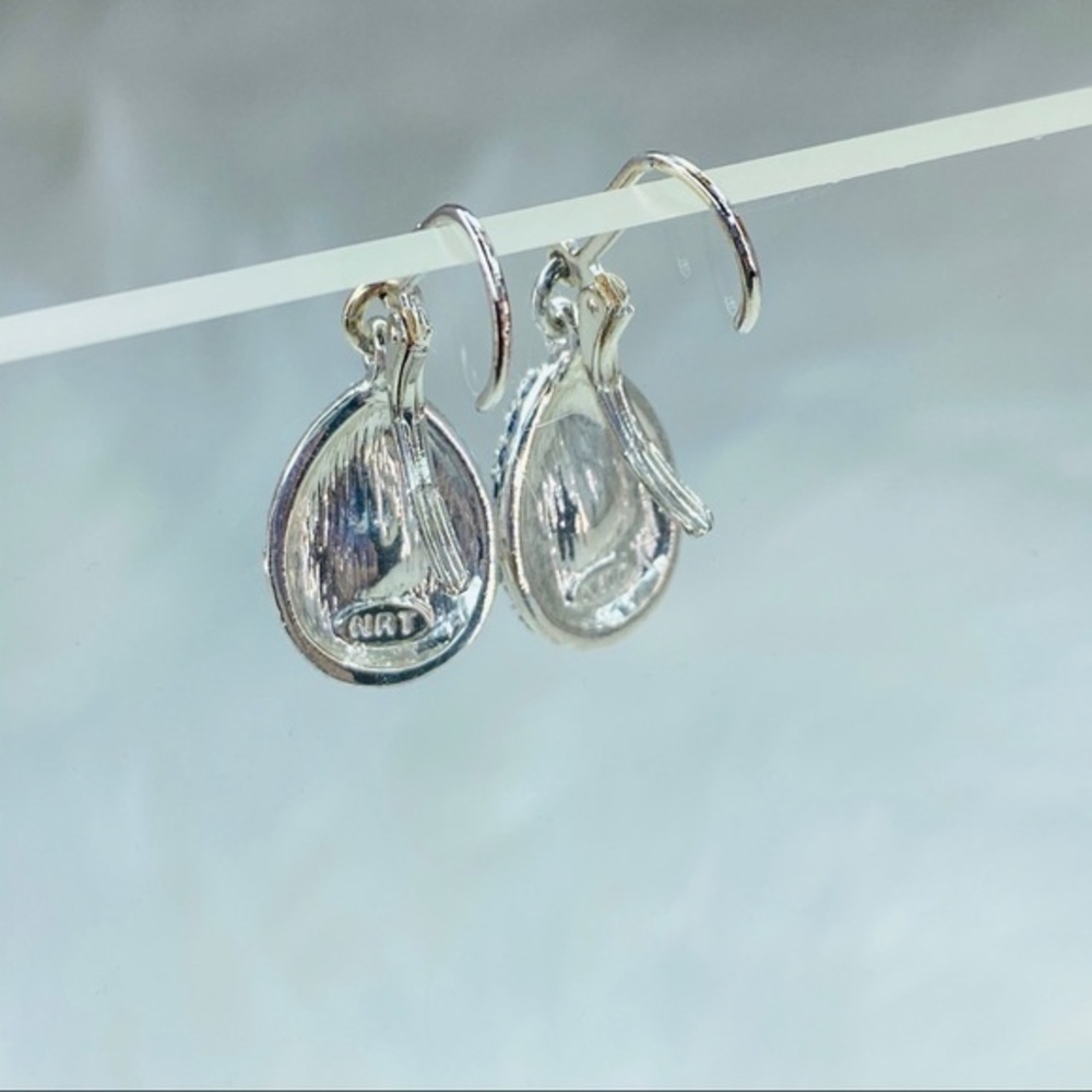 FANCY AFFAIR EARRINGS- Blue AVON - Picture 8 of 9